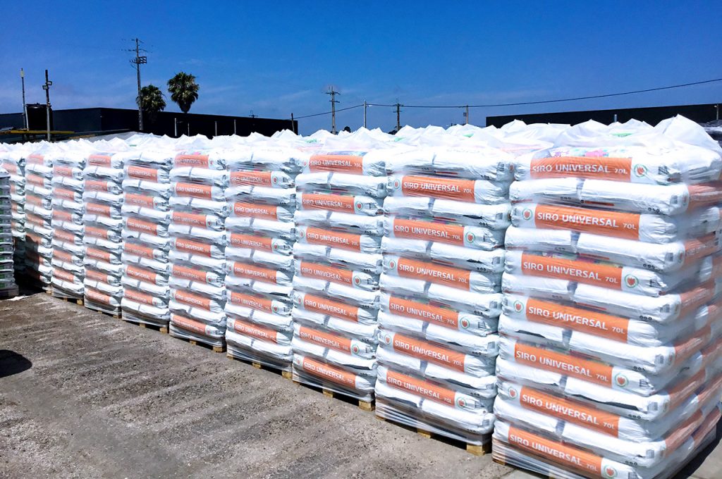 Stretch hood wrapping system for agrochemical fertilizer bags and substrates pallet Innova Maquinaria