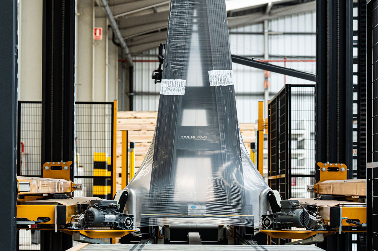 Grespania chooses Stretch Hood XL to protect its ceramic slabs